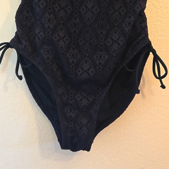 Crochet High Neck Halter One Piece Swim Suit - Picture 4 of 11